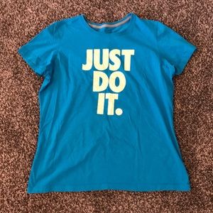 Nike T-shirt